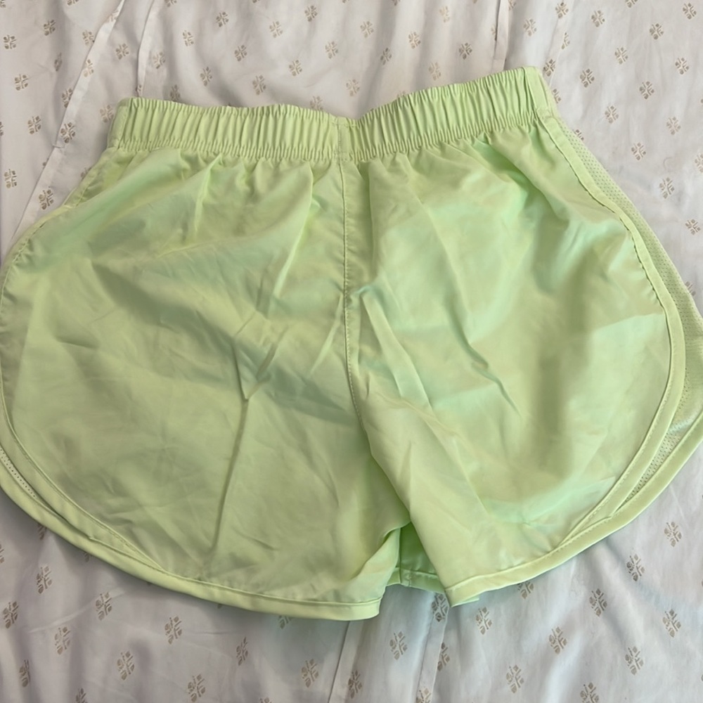 Nike athletic shorts size xs - Picture 3 of 3